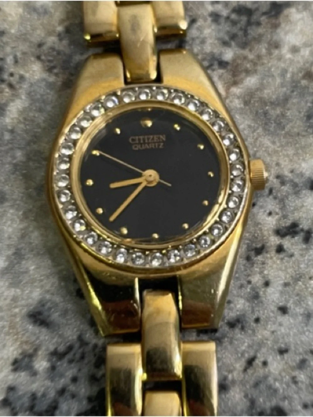 Vintage Ladies Citizen Watch Japan Women’s Gemmed Bezel Wristwatch